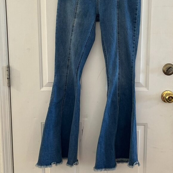 Rock&Roll Denim Cowgirl Bargain Button Bell Bottom Wide Leg Jeans Sz 28+32 - Picture 3 of 9
